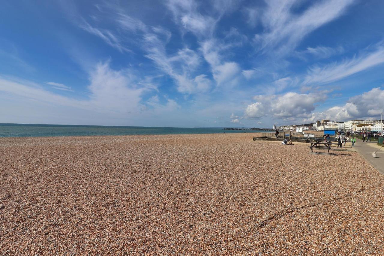 Appartamento Old Town Flat With Sea View Hastings Esterno foto